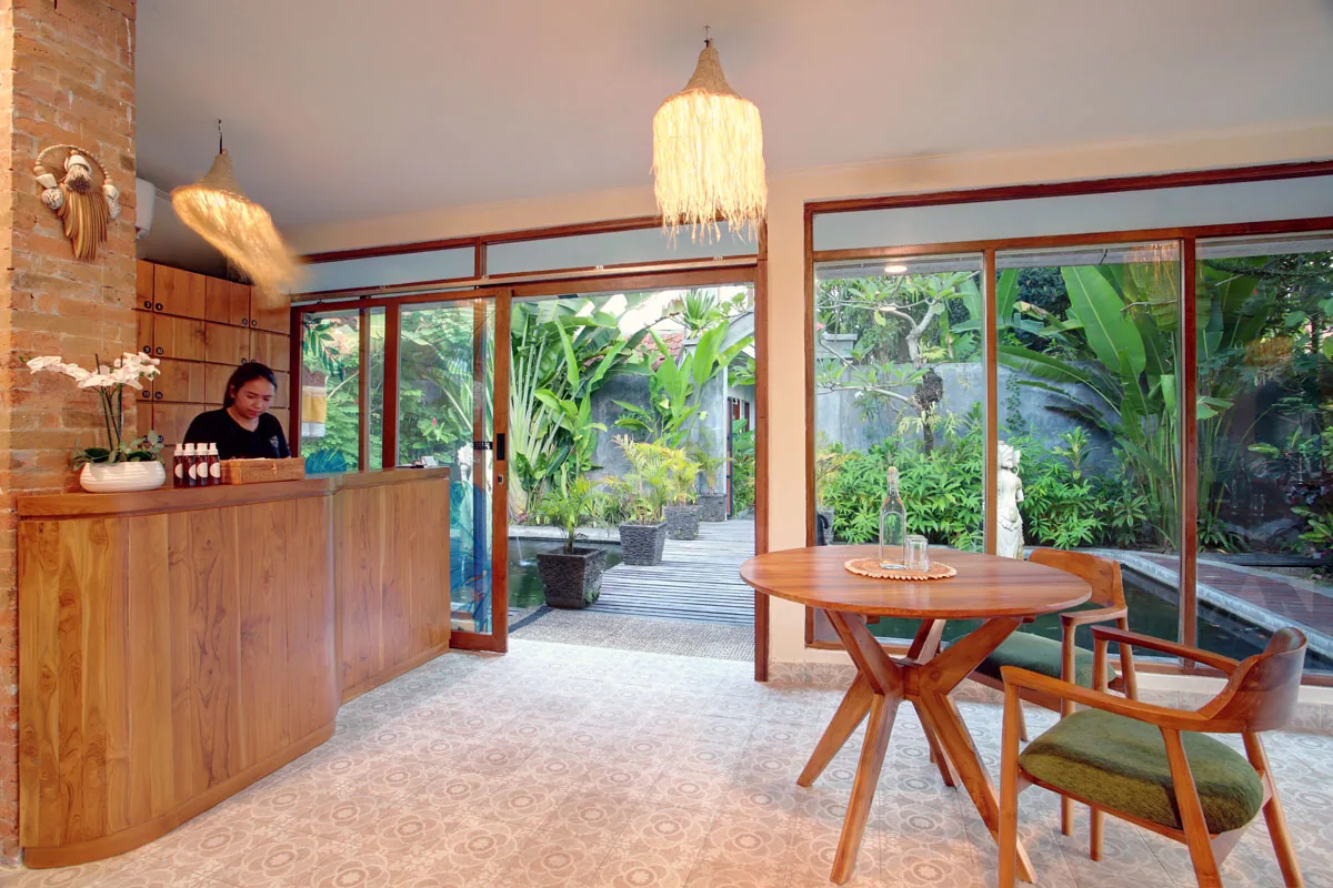 Hesa Downtown reception desk with garden view, Ubud Bali
