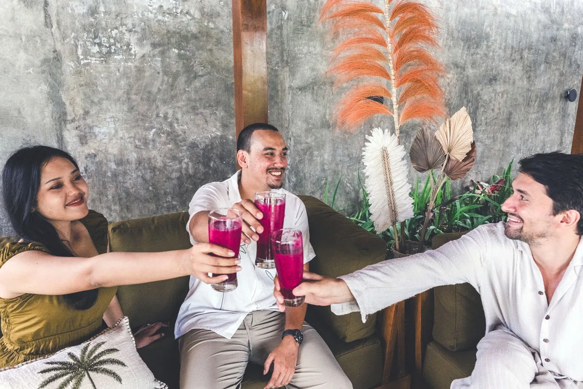 Friends enjoying drinks at Hesa Villas Ubud Bali