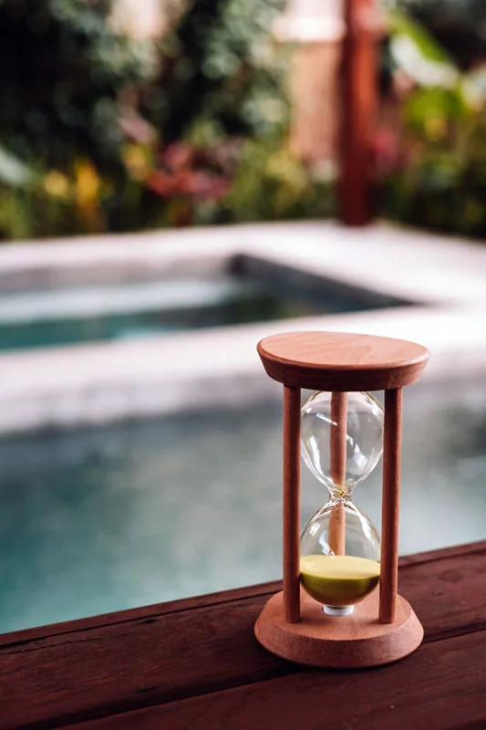 Hesa Spa Sandat sand timer beside the plunge pool for cold therapy timing, Ubud Bali